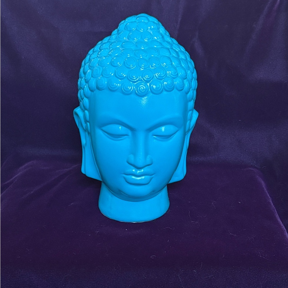 BUDDAH HEAD STATUE - Beautiful Turquoise color, ceramic, 9” high and 8” wide. - Picture 11 of 15